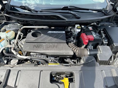 Used 2024 Nissan Rogue SL AWD/4WD image 25