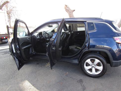 Used 2021 Jeep Compass Latitude image 24