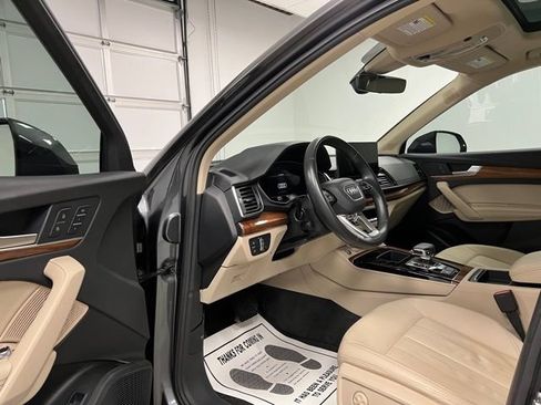 Used 2022 Audi Q5 2.0T Premium Plus AWD/4WD image 17