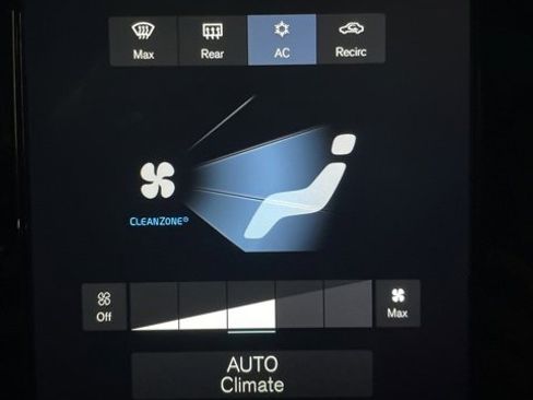 Used 2020 Volvo V60 T5 Momentum w/ Momentum Advanced Package image 21