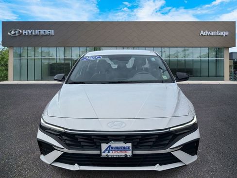 Certified 2025 Hyundai Elantra Sport w/ Cargo Package image 2