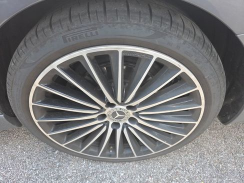 Used 2025 Mercedes-Benz C 300 4MATIC Sedan image 6