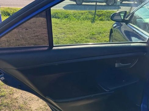 Used 2016 Toyota Camry SE w/ Moonroof Package image 17