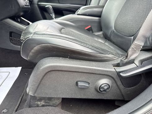 Used 2019 Dodge Journey Crossroad image 12