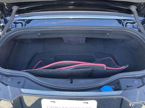 Used 2020 Jaguar F-TYPE R image 11