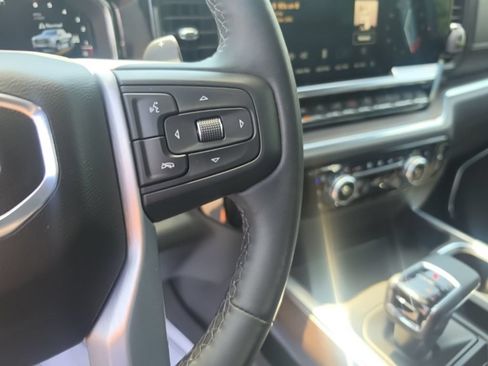 Used 2023 GMC Sierra 1500 SLT w/ SLT Premium Package AWD/4WD image 22