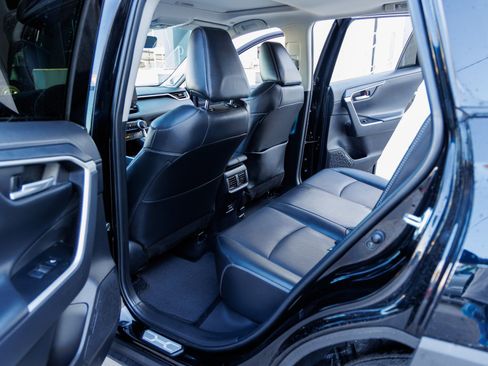 Used 2024 Toyota RAV4 Limited image 39