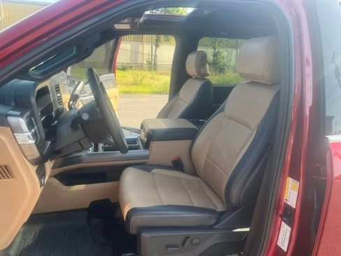 Used 2025 Ford F350 Lariat w/ Lariat Ultimate Package AWD/4WD image 14