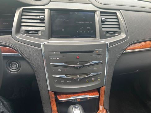 Used 2013 Lincoln MKS AWD image 13