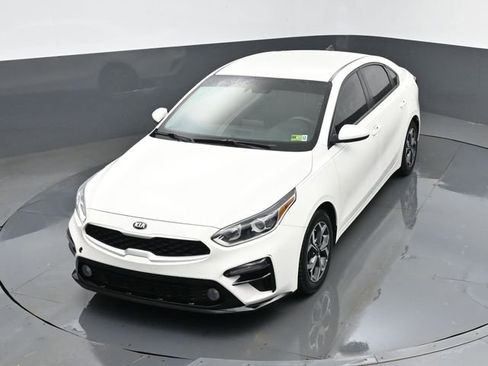 Used 2021 Kia Forte LXS image 17