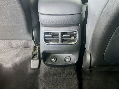 Used 2022 Hyundai Santa Fe SEL FWD image 26