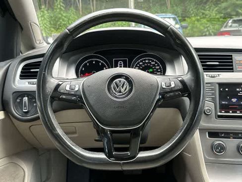 Used 2016 Volkswagen Golf SE FWD image 8