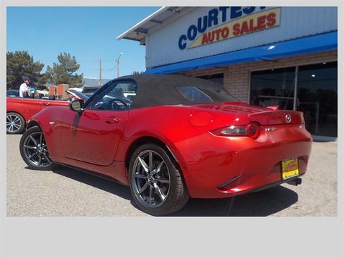 Used 2016 MAZDA MX-5 Miata Grand Touring RWD image 7