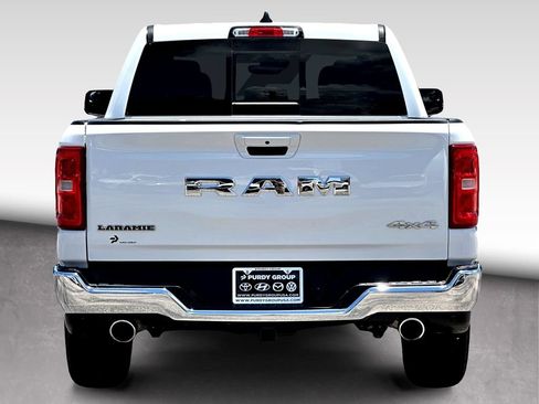 Used 2025 RAM 1500 Laramie AWD/4WD image 7