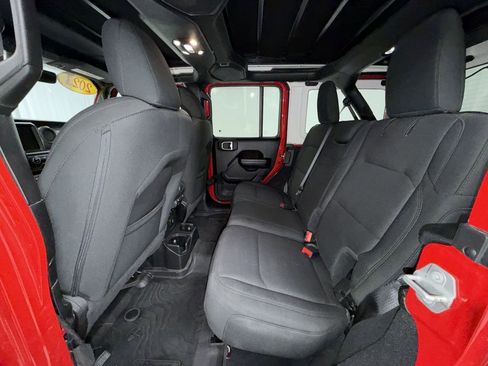 Used 2023 Jeep Wrangler Unlimited Sport w/ Sun And Sound Package AWD/4WD image 7