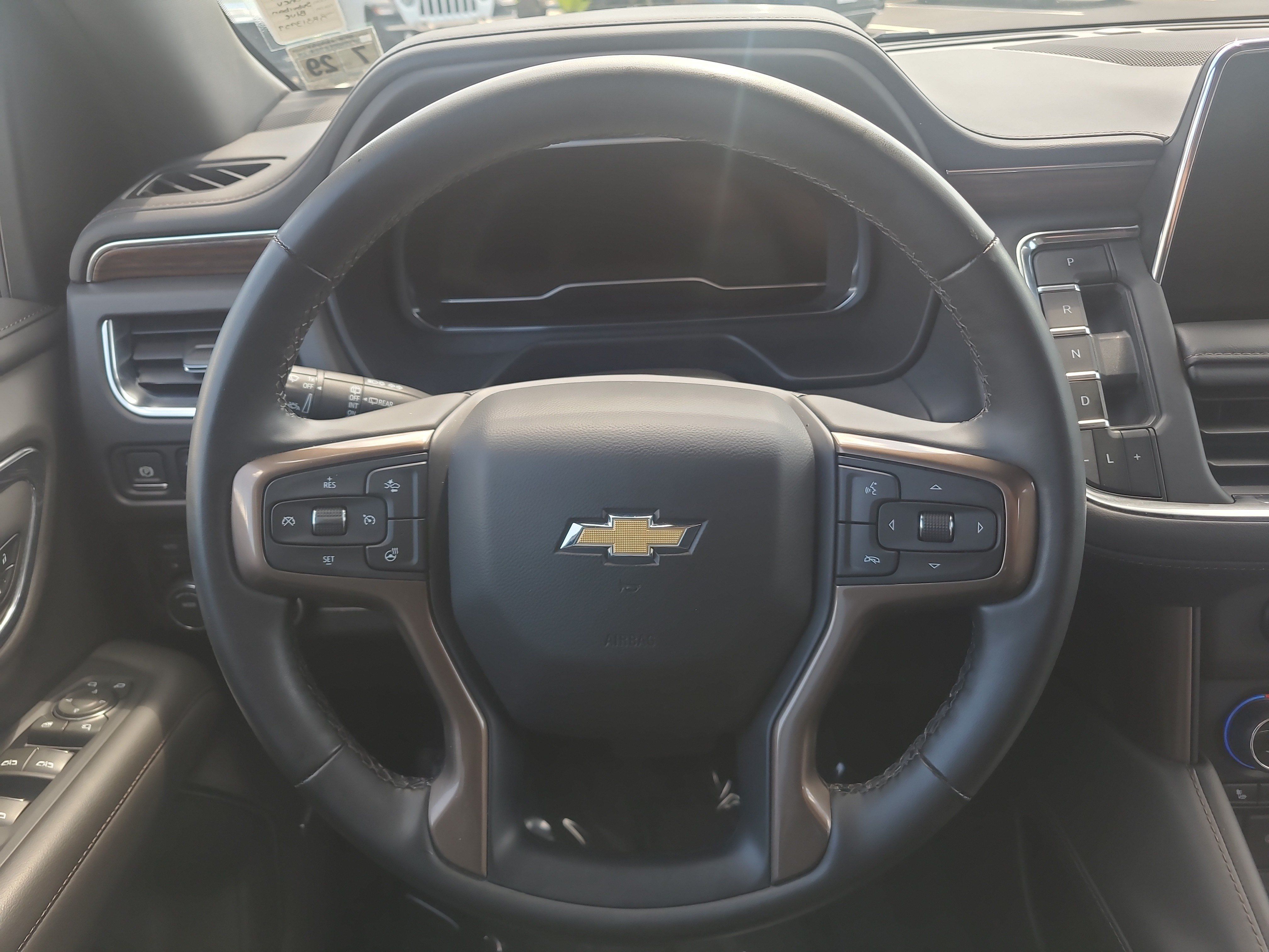 Used 2024 Chevrolet Suburban High Country AWD/4WD image 21