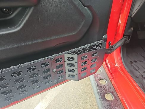 Used 2020 Jeep Wrangler Rubicon w/ LED Lighting Group AWD/4WD image 12