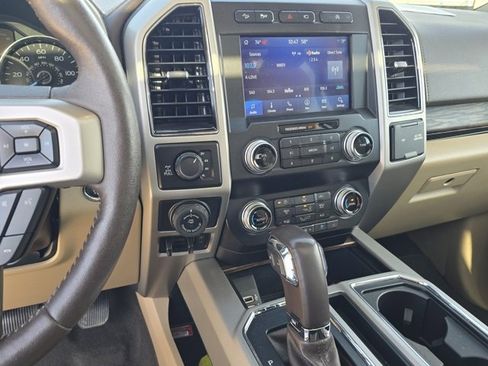 Used 2019 Ford F150 Lariat w/ Equipment Group 502A Luxury image 23