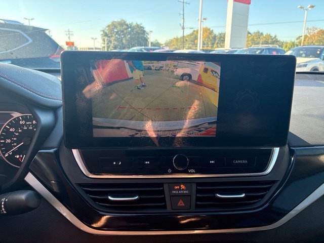 Used 2024 Nissan Altima 2.5 SR w/ SR Premium Package FWD image 27