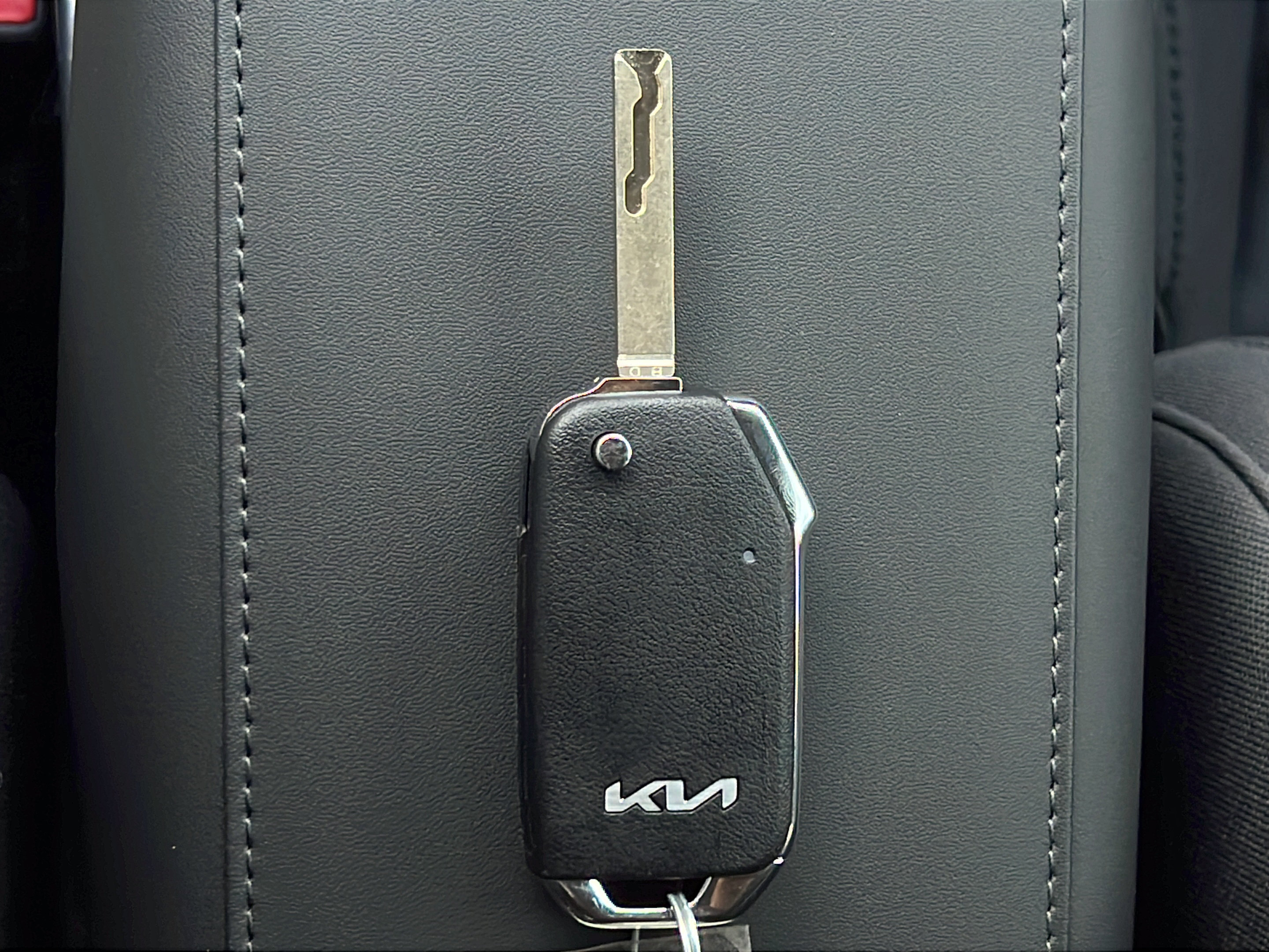 New 2026 Kia Niro LX FWD image 24