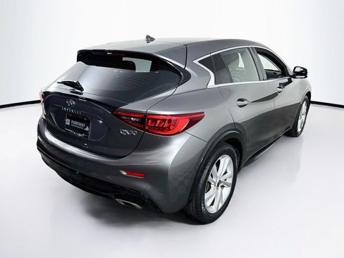 Used 2018 INFINITI QX30 w/ Cargo Package FWD image 7