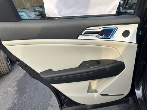 New 2026 Kia Sportage EX image 14