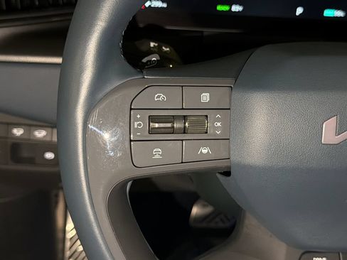 Certified 2024 Kia EV9 GT-Line AWD/4WD image 35