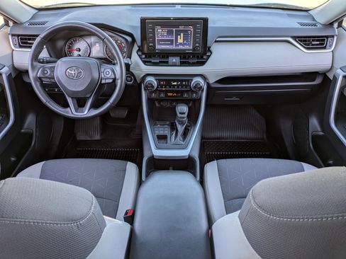 Certified 2022 Toyota RAV4 XLE image 19