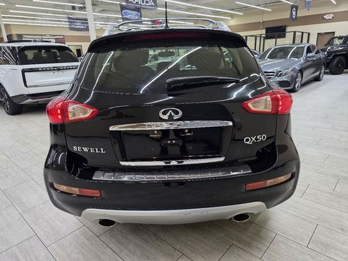 Used 2017 INFINITI QX50 2WD w/ Premium Plus Package image 7