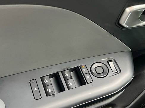 New 2026 Kia K4 FWD image 17