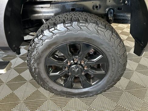 Used 2019 RAM 2500 Laramie image 11