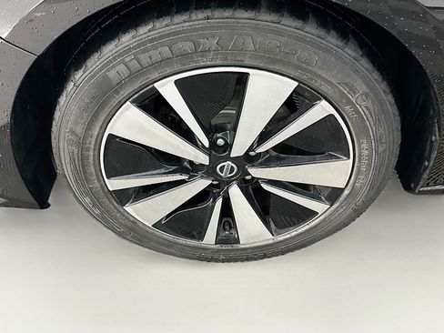Used 2019 Nissan Altima 2.5 SL FWD image 11