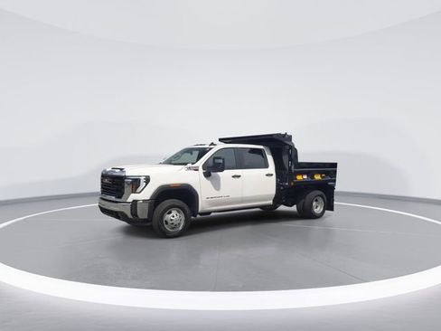 New 2025 GMC Sierra 3500 Pro w/ Convenience Package AWD/4WD image 4