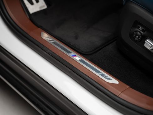 Used 2023 BMW XM AWD/4WD image 61