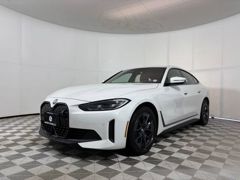 Used 2023 BMW i4 eDrive35 w/ Premium Package RWD image 3