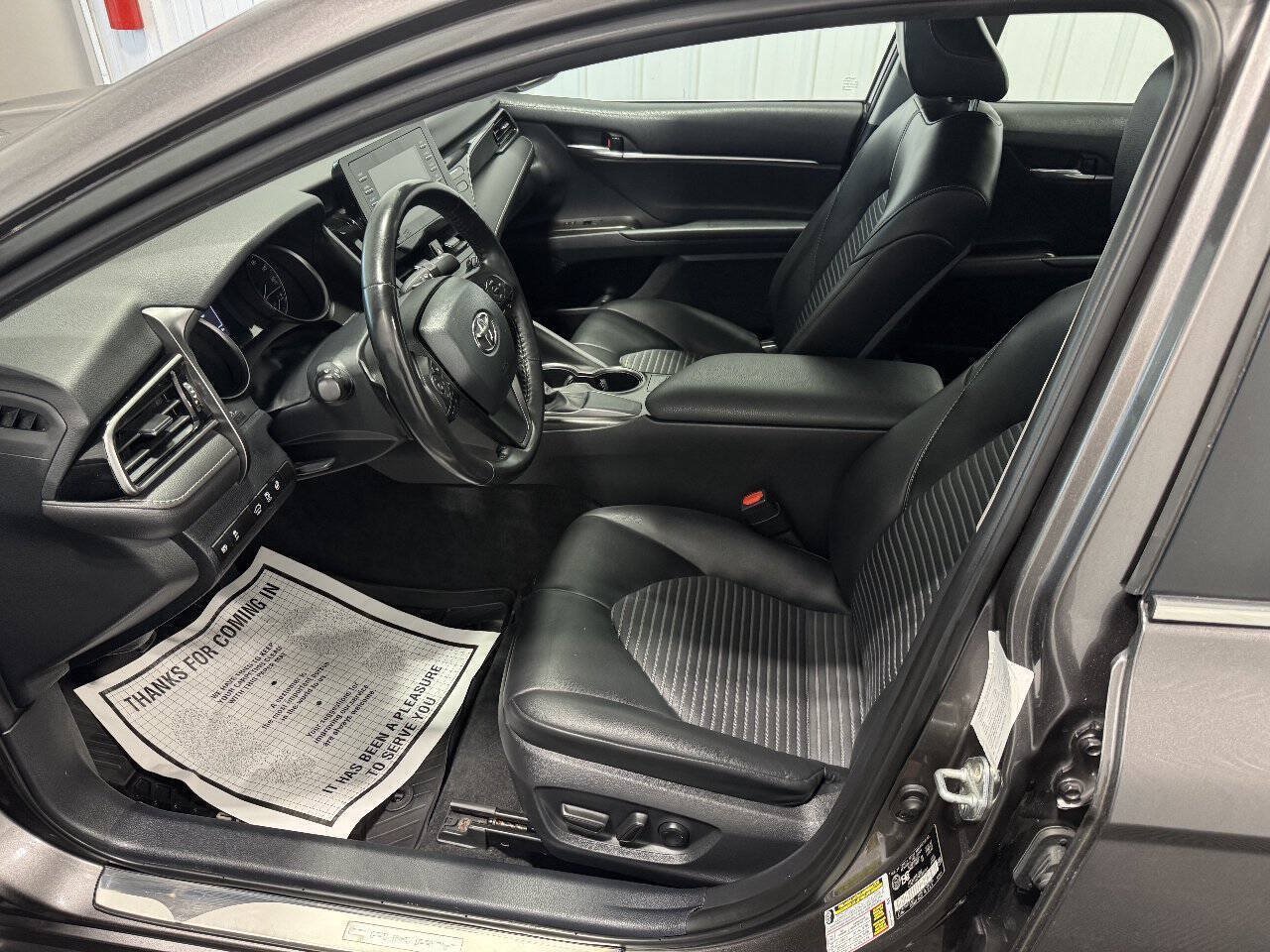 Used 2024 Toyota Camry SE FWD image 8