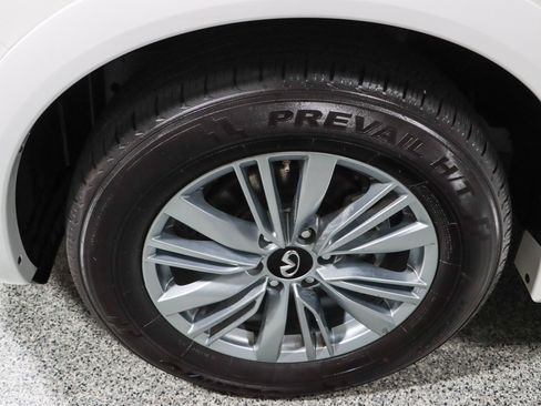 Used 2024 INFINITI QX80 Luxe AWD/4WD image 11