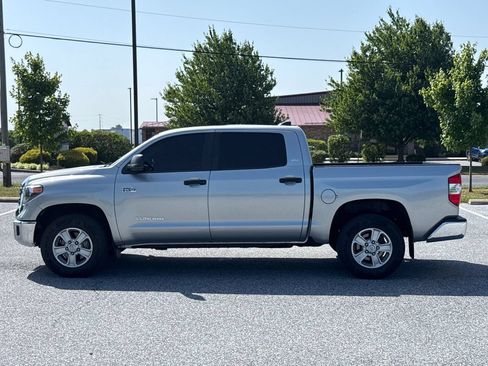 Used 2021 Toyota Tundra SR5 AWD/4WD image 5