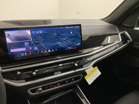 New 2026 BMW X7 xDrive40i w/ M Sport Package image 24