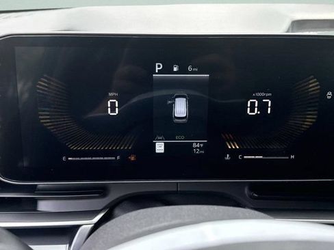 New 2026 Kia Carnival FWD image 29