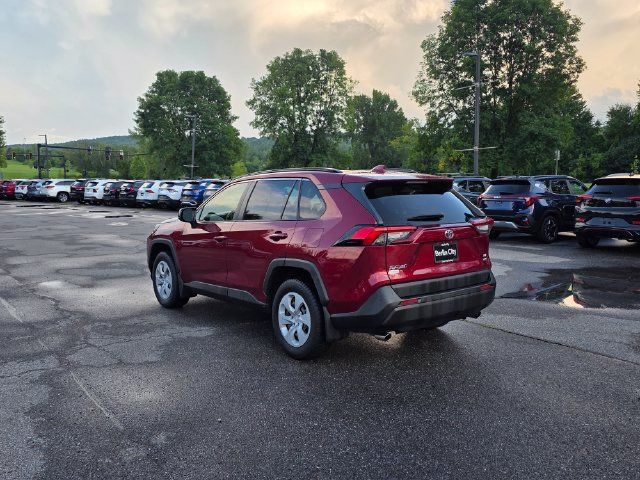 Used 2021 Toyota RAV4 LE AWD/4WD image 6