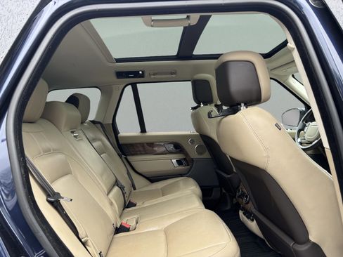 Used 2019 Land Rover Range Rover HSE image 29