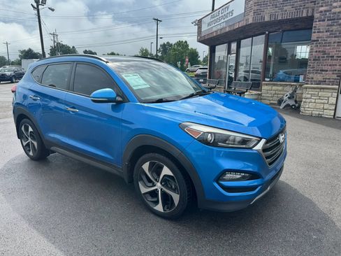 Used 2016 Hyundai Tucson Limited w/ Option Group 03 AWD/4WD image 17