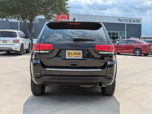 Used 2019 Jeep Grand Cherokee Limited image 6