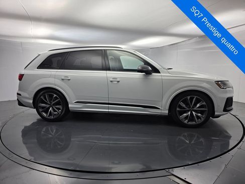 Used 2023 Audi SQ7 Prestige w/ Prestige Package AWD/4WD image 3
