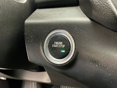 Used 2021 GMC Terrain SLE w/ Driver Convenience Package image 19