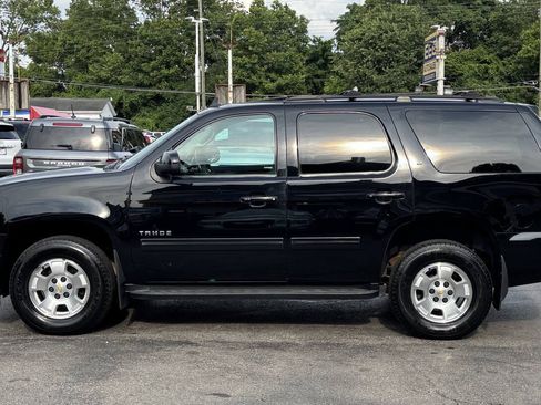 Used 2013 Chevrolet Tahoe LT w/ Luxury Package AWD/4WD image 5