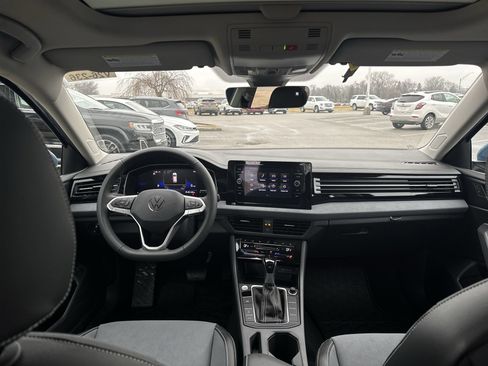 New 2026 Volkswagen Jetta SE image 21