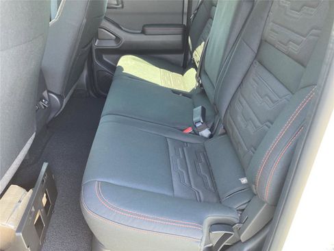New 2026 Nissan Frontier Pro-X w/ Pro-X Convenience Package RWD image 32