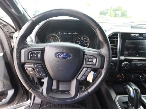 Used 2015 Ford F150 XLT w/ Equipment Group 302A Luxury AWD/4WD image 19